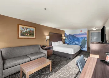 Clarion Pointe Wenatchee hotel thumbnail 8