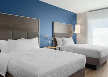 Tru By Hilton Kearney hotel thumbnail 5