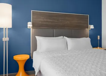 Tru By Hilton Kearney hotel thumbnail 7