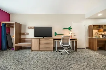 Home2 Suites By Hilton Harrisonburg University hotel thumbnail 6