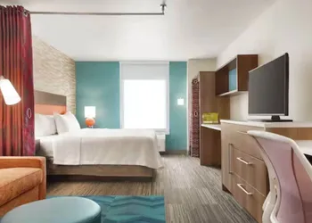 Home2 Suites By Hilton Madison East hotel thumbnail 4