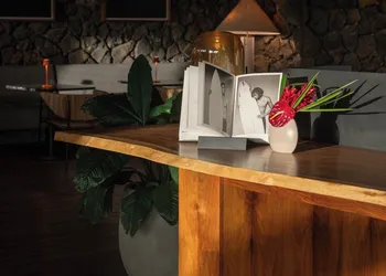 PACIFIC 19 Kona hotel thumbnail 3