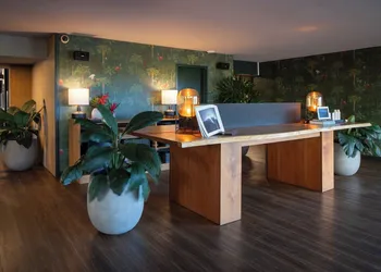 PACIFIC 19 Kona hotel thumbnail 4