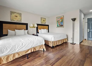 Sol Springs Inn hotel thumbnail 4