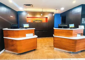Country Inn & Suites by Radisson, Columbus-Edinburgh hotel thumbnail 4