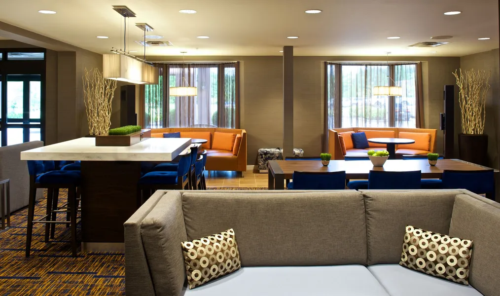 Country Inn & Suites by Radisson, Columbus-Edinburgh hotel detail image 6