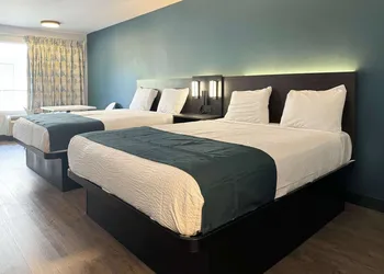 Studio 6 Suites Gardena, CA hotel thumbnail 5