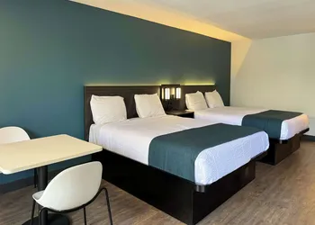 Studio 6 Suites Gardena, CA hotel thumbnail 7