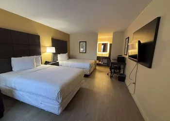 Studio 6 Suites Charlotte, NC - Northlake hotel thumbnail 5