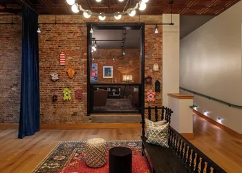 Moxy Cincinnati Downtown hotel thumbnail 5