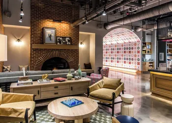 Moxy Cincinnati Downtown hotel thumbnail 7