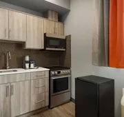 Ramada by Wyndham West Edmonton Hotel & Suites hotel detail image 5