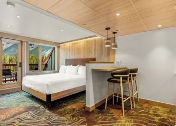 Otter Hotel hotel thumbnail 5