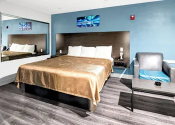 Moonlight Inn - Houston I-45 & Airline hotel thumbnail 7