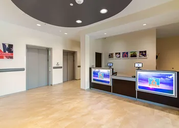 Studio 6 Austin, TX - Airport hotel thumbnail 8
