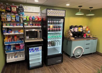 Spark by Hilton Norfolk hotel thumbnail 2