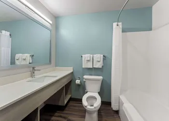 Woodspring Suites Easton Nazareth hotel thumbnail 7
