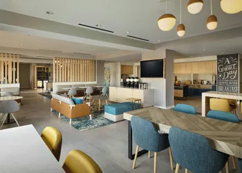 Towneplace Suites By Marriott Fort Myers Southeast hotel thumbnail 4