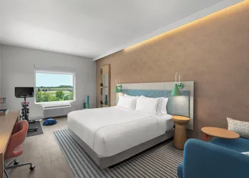 EVEN Hotel Orlando International Airport by IHG hotel thumbnail 7