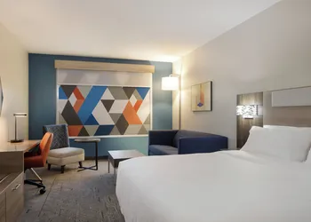 Holiday Inn Express & Suites Hotel Mazatlan by IHG hotel thumbnail 5