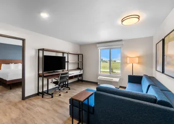 Everhome Suites Bastrop By Choice Hotels hotel thumbnail 7