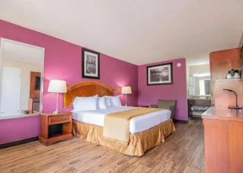 Reidsville Inn & Suites hotel thumbnail 6