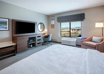 Hampton Inn & Suites La Grande, Or hotel thumbnail 3