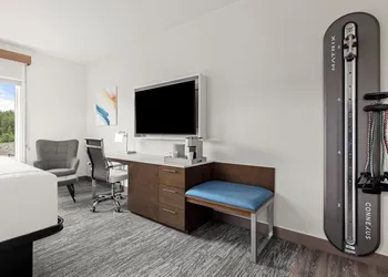 EVEN Hotel Portland – Beaverton by IHG hotel thumbnail 7