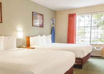 Hotel Avenida, San Clemente Beach hotel thumbnail 8