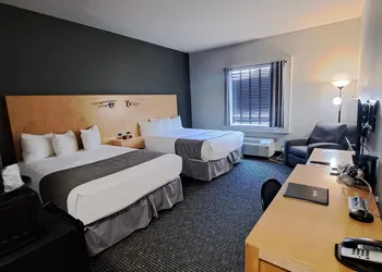Spark by Hilton Artesia hotel thumbnail 7