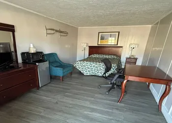 OYO Hotel Economy Inn US-29 Danville hotel thumbnail 6
