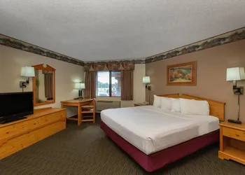 Quality Inn Ladysmith hotel thumbnail 6