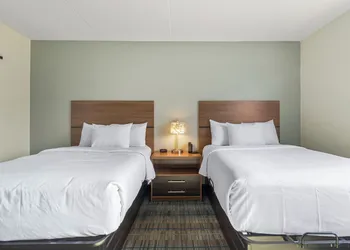 MainStay Suites Chambersburg hotel thumbnail 7