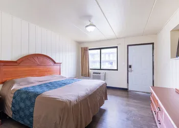 Best Motel By OYO Chicago I-90 hotel thumbnail 6