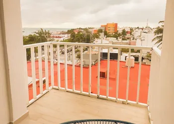 Balu Hotel hotel thumbnail 6