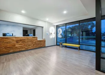 ECHO Suites Extended Stay by Wyndham Madison hotel thumbnail 2