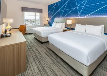 Comfort Inn & Suites hotel thumbnail 7