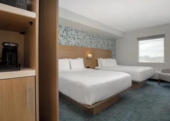Quality Inn & Suites hotel thumbnail 5