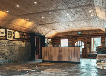The Lodge at Bow Lake hotel thumbnail 5