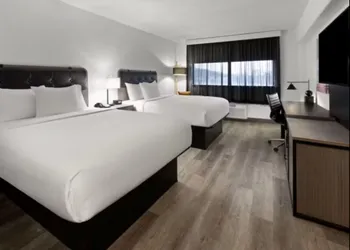 Holiday Inn Express And Suites Washington Dc Noma by IHG hotel thumbnail 5