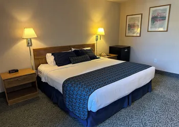 Bartons Club 93 hotel thumbnail 4