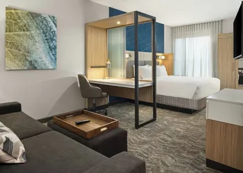 SpringHill Suites by Marriott Eau Claire hotel thumbnail 6