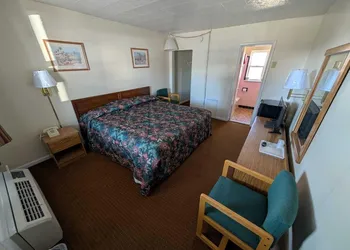 Relax Inn hotel thumbnail 3