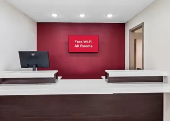 Red Roof Inn Del Rio hotel thumbnail 5