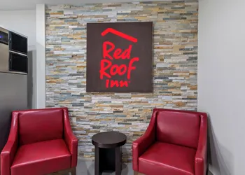 Red Roof Inn Del Rio hotel thumbnail 3
