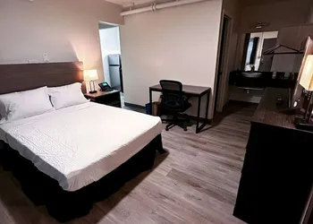 Studio City Suites, A Travelodge By Wyndham hotel thumbnail 6