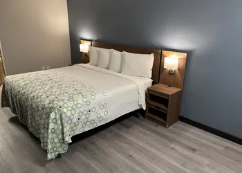 HomeTowne Studios by Red Roof Hagerstown - Williamsport, MD hotel thumbnail 8