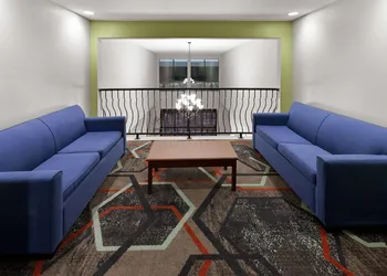 Hawthorn Extended Stay by Wyndham College Station South hotel thumbnail 5