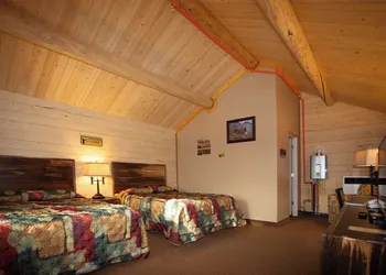 Young's Motel hotel thumbnail 4