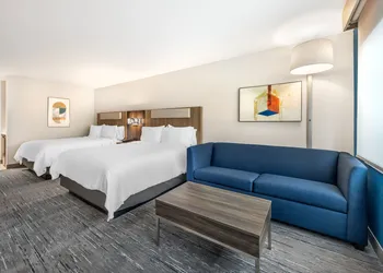 Holiday Inn Express & Suites Nashville West End - Univ Area by IHG hotel thumbnail 8